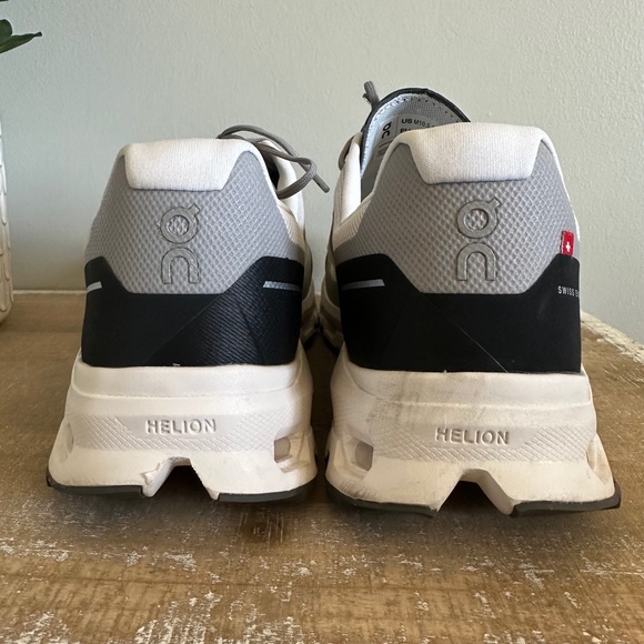 On Cloudvista Low Top Trail Sneakers | 10.5 - Picture 4 of 9